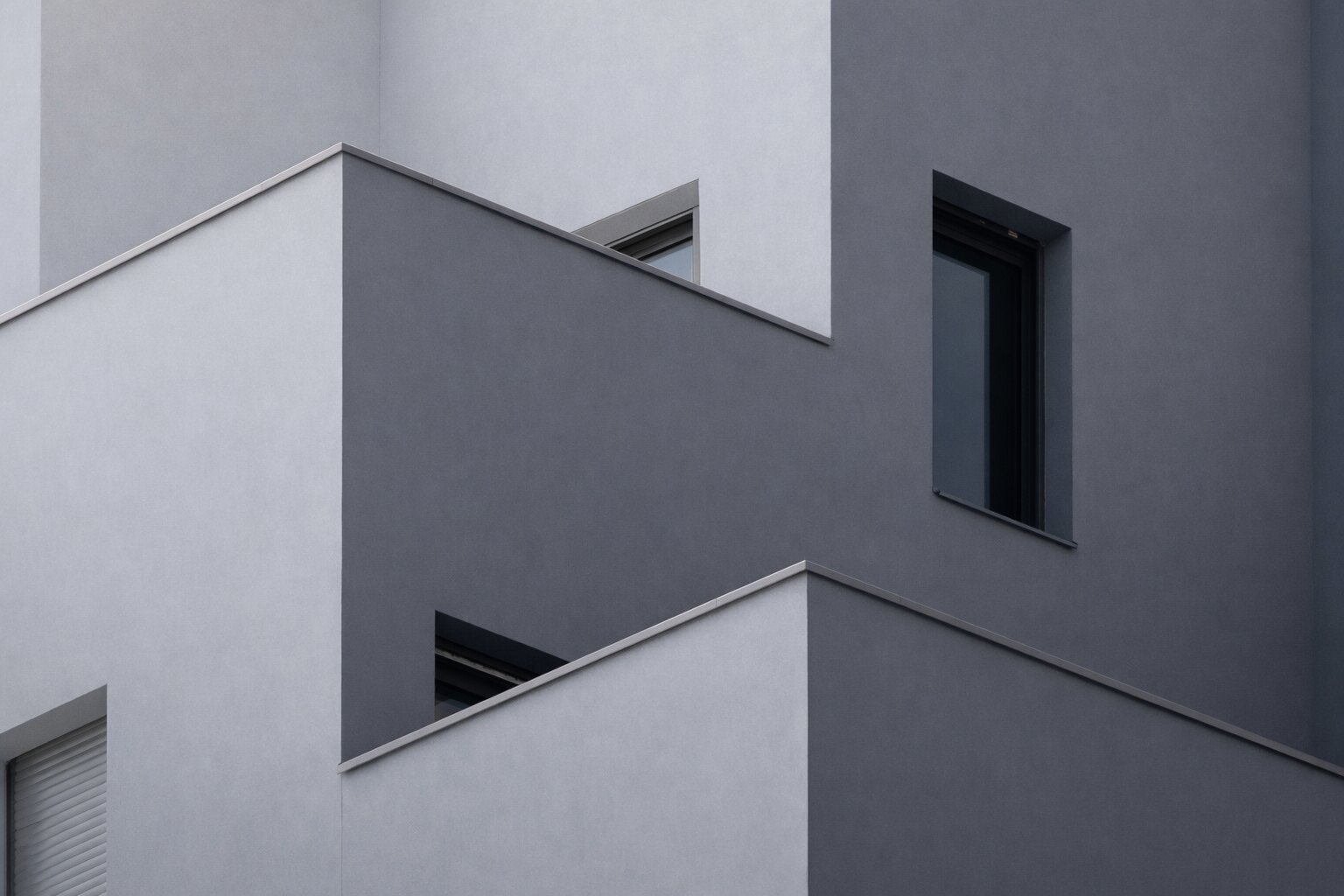 Fachada de edifício moderno pintado pela SILVA Pintura
